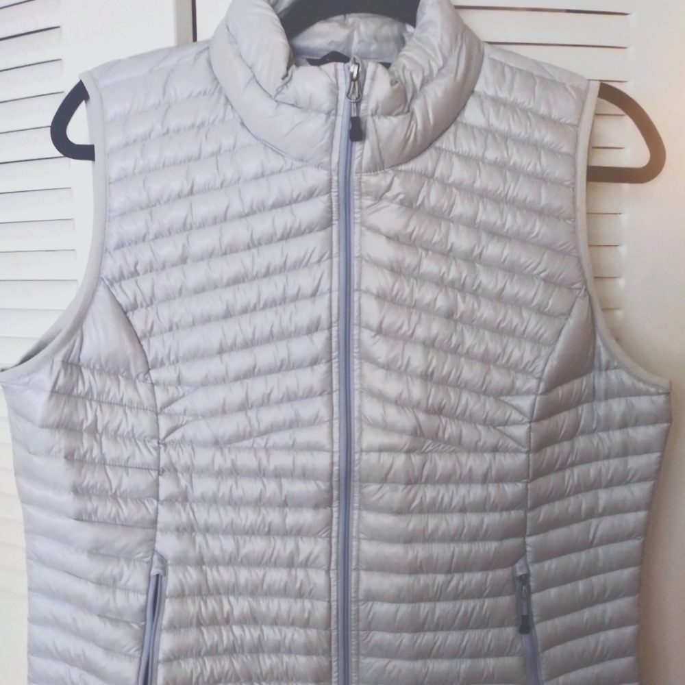 Eastern Mountain Sports Puffy Vest L